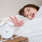 睡眠時間の理想はどれくらいか　寝だめや昼寝は効果あるの？
